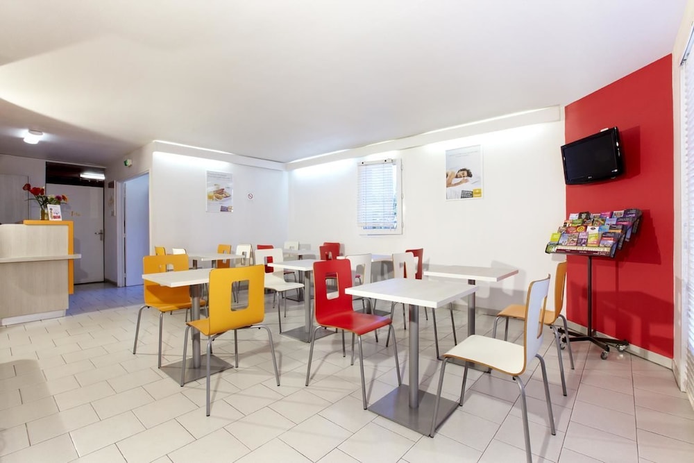 premiere classe martigues