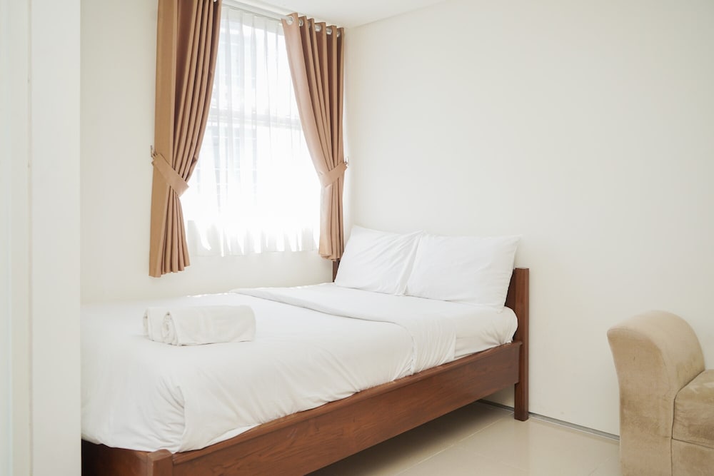 comfortable and minimalist studio at tuscany residences apartment