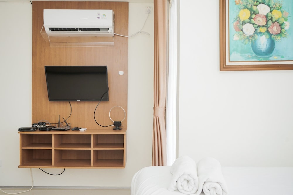 comfortable and minimalist studio at tuscany residences apartment