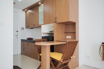 comfortable and minimalist studio at tuscany residences apartment