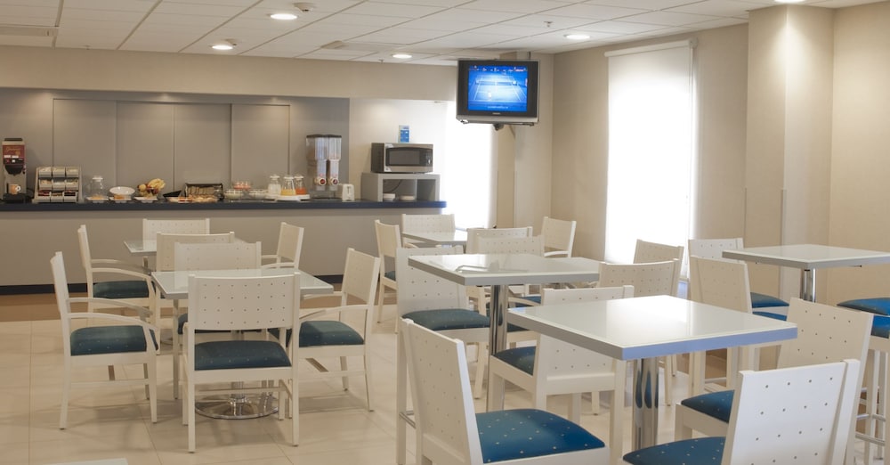 City Express By Marriott Puebla Angelopolis,La Noria>>Atlixco,3 star