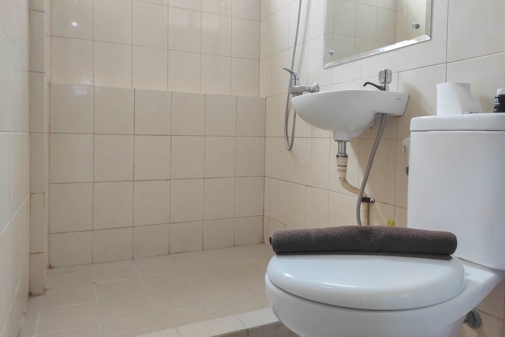 spacious 2br at vida view makassar apartment