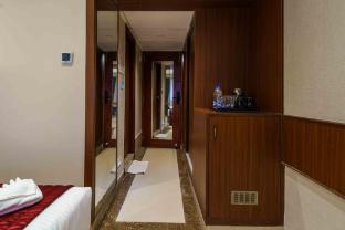 hotel nandhini j p nagar