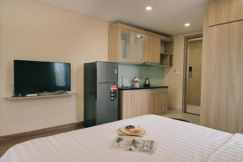 hb serviced apartment lac long quan