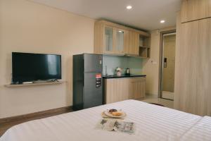 hb serviced apartment lac long quan