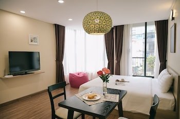 hb serviced apartment lac long quan