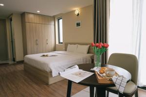 hb serviced apartment lac long quan
