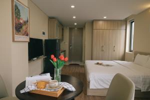 hb serviced apartment lac long quan