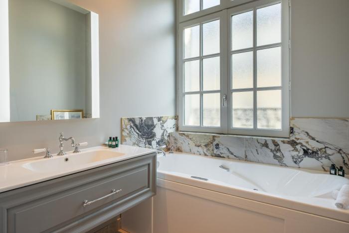 hotel elysia by inwood hotels