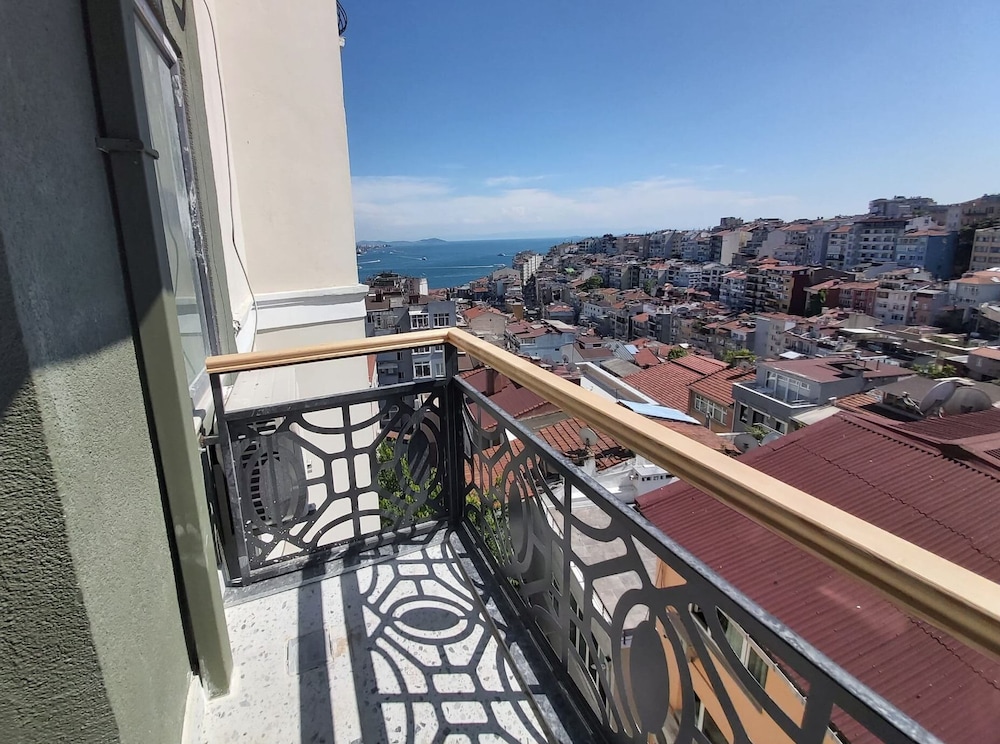 roe suite taksim hotel