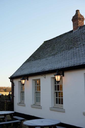 the bell and crown