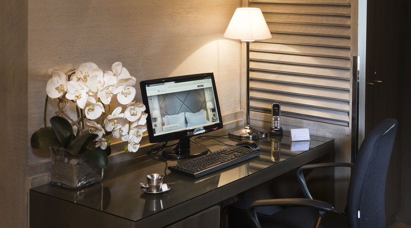 hotel longchamp elysees