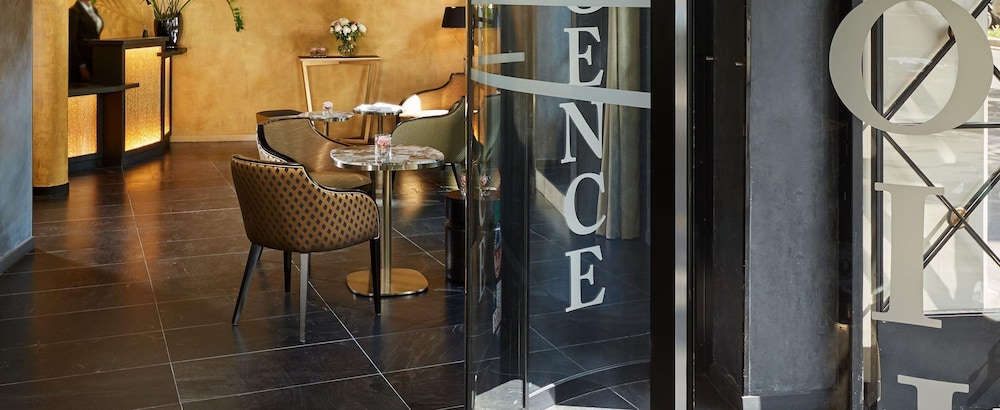 hotel la regence etoile