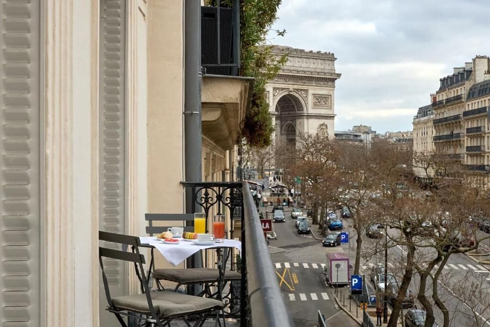 hotel la regence etoile