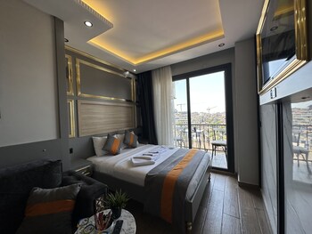 taksim larissa hotel