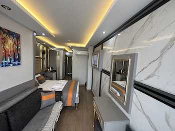 taksim larissa hotel