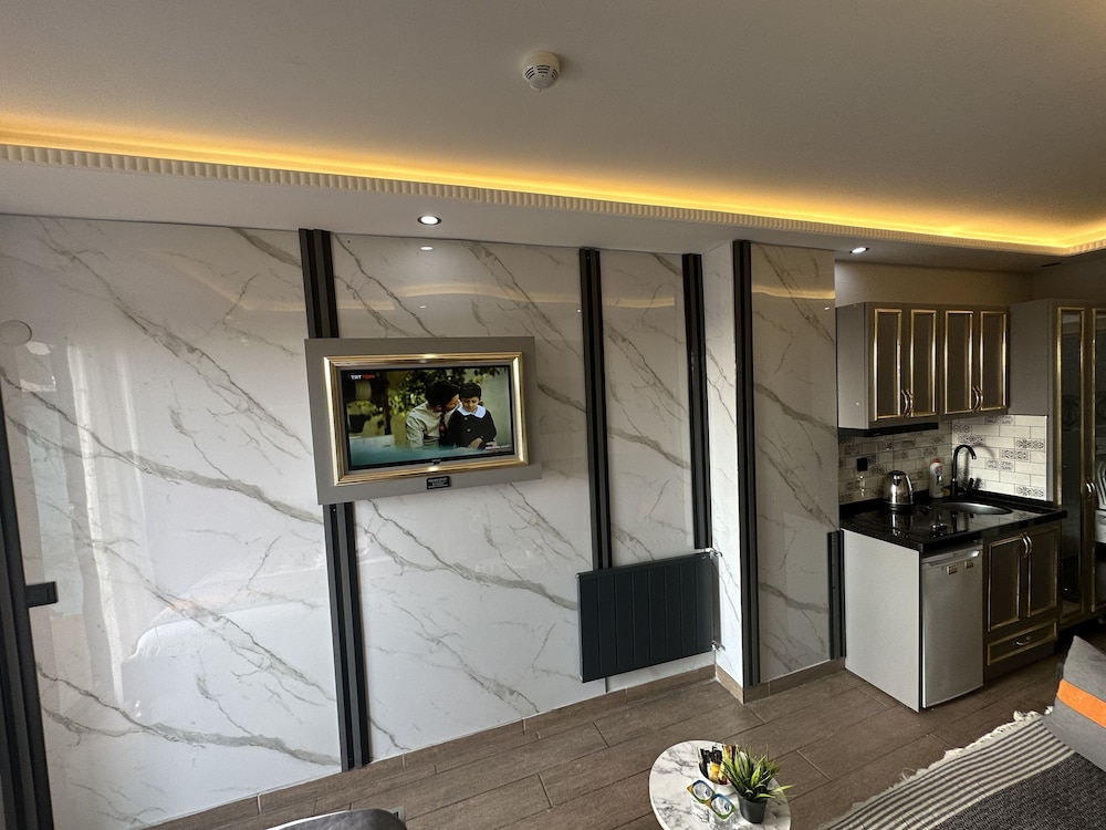 taksim larissa hotel