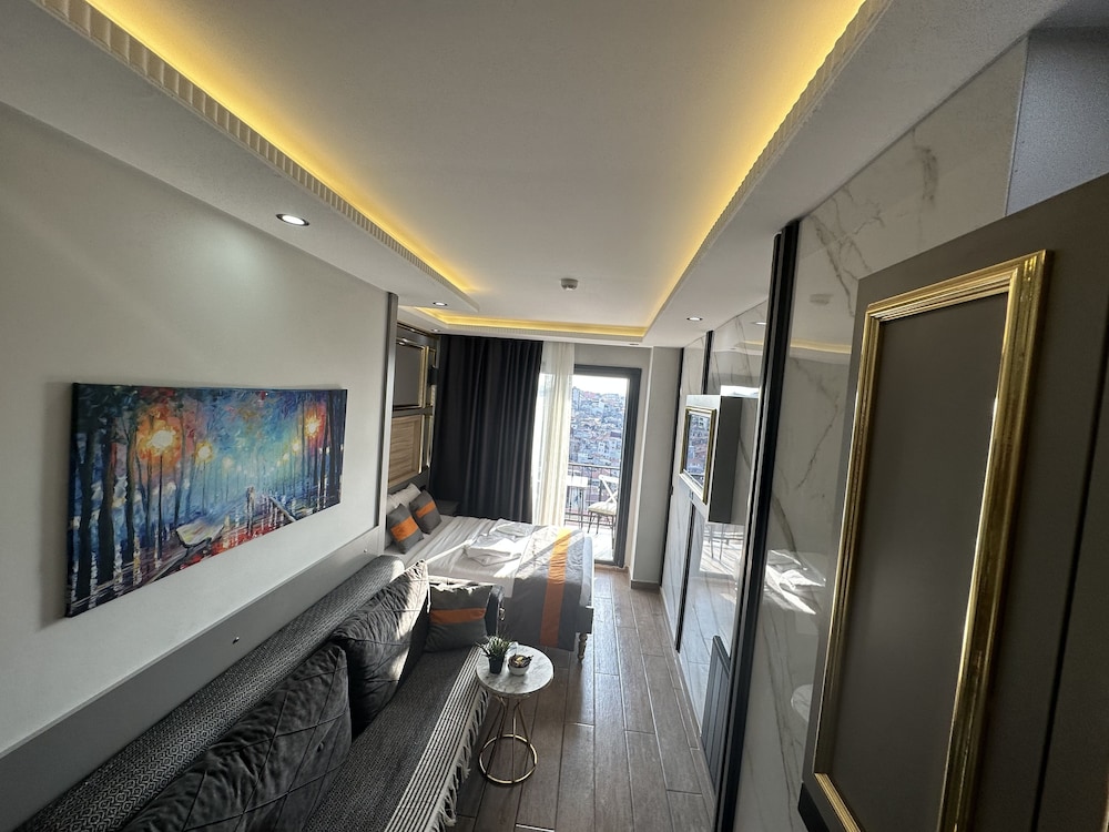 taksim larissa hotel