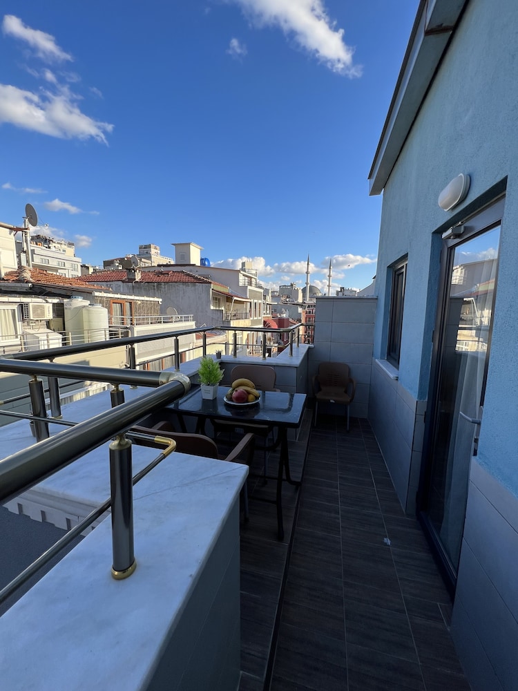 taksim larissa hotel