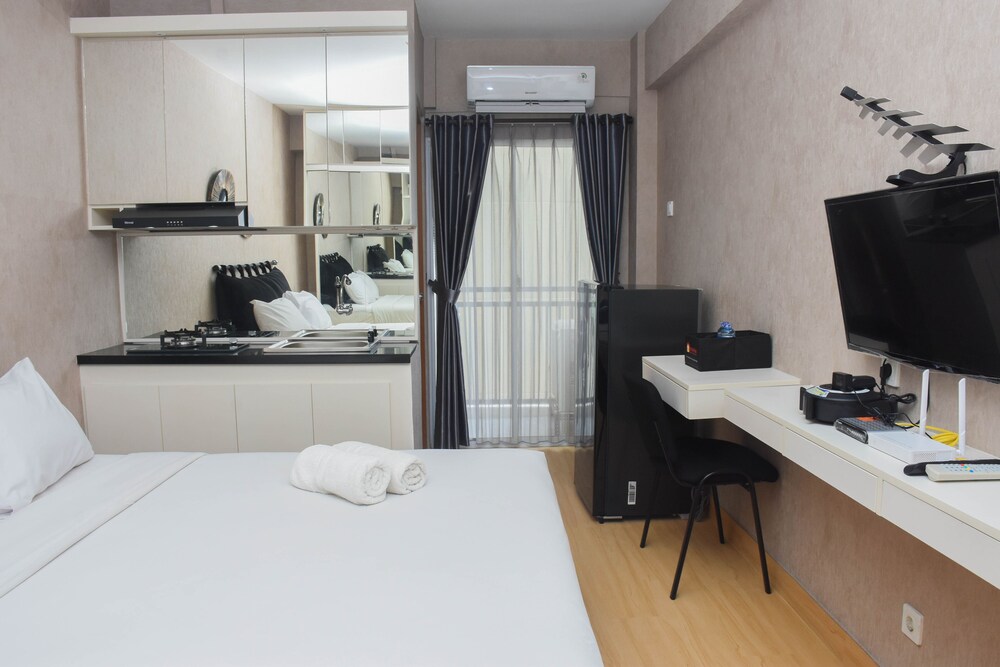 fancy and nice studio at cinere resort apartment
