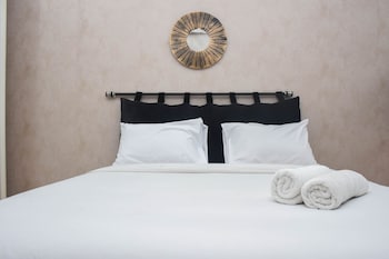 fancy and nice studio at cinere resort apartment