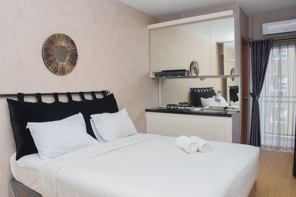 fancy and nice studio at cinere resort apartment