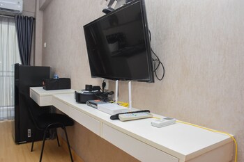 Fancy And Nice Studio At Cinere Resort Apartment,,0 star
