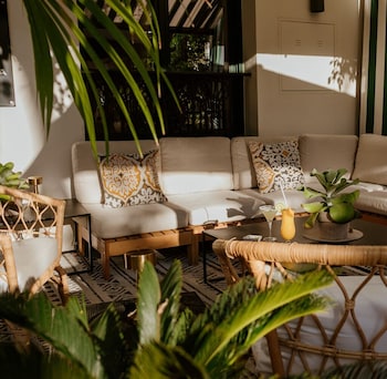 hotel estepona plaza