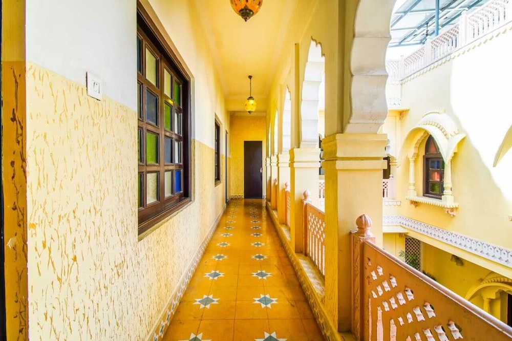 hotel utsav niwas