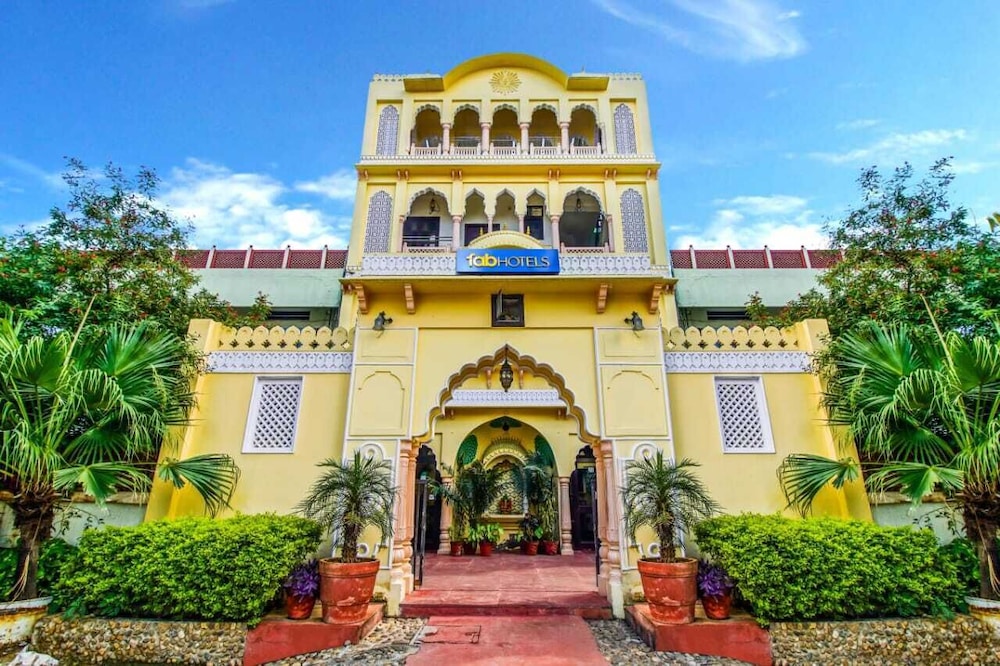 hotel utsav niwas