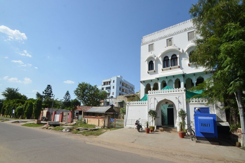 hotel utsav niwas
