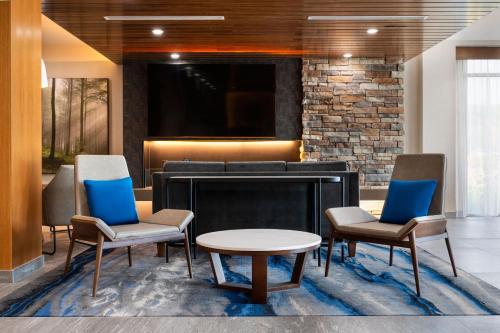 fairfield inn and suites by marriott north bay