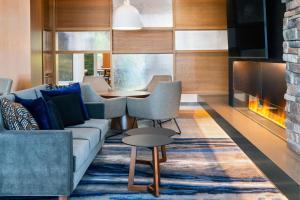 fairfield inn and suites by marriott north bay