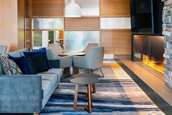 fairfield inn and suites by marriott north bay