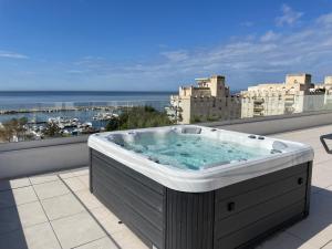 aqua apartments bellamar marbella