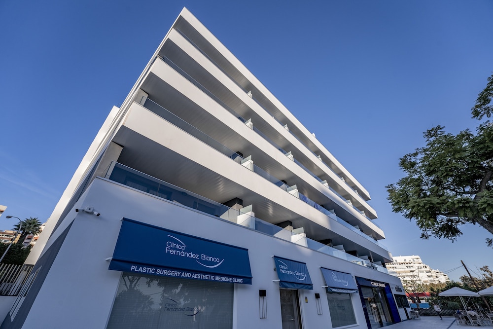 aqua apartments bellamar marbella
