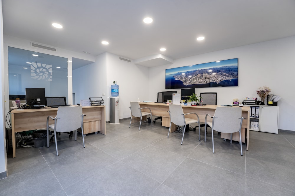 aqua apartments bellamar marbella