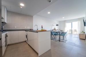 aqua apartments bellamar marbella