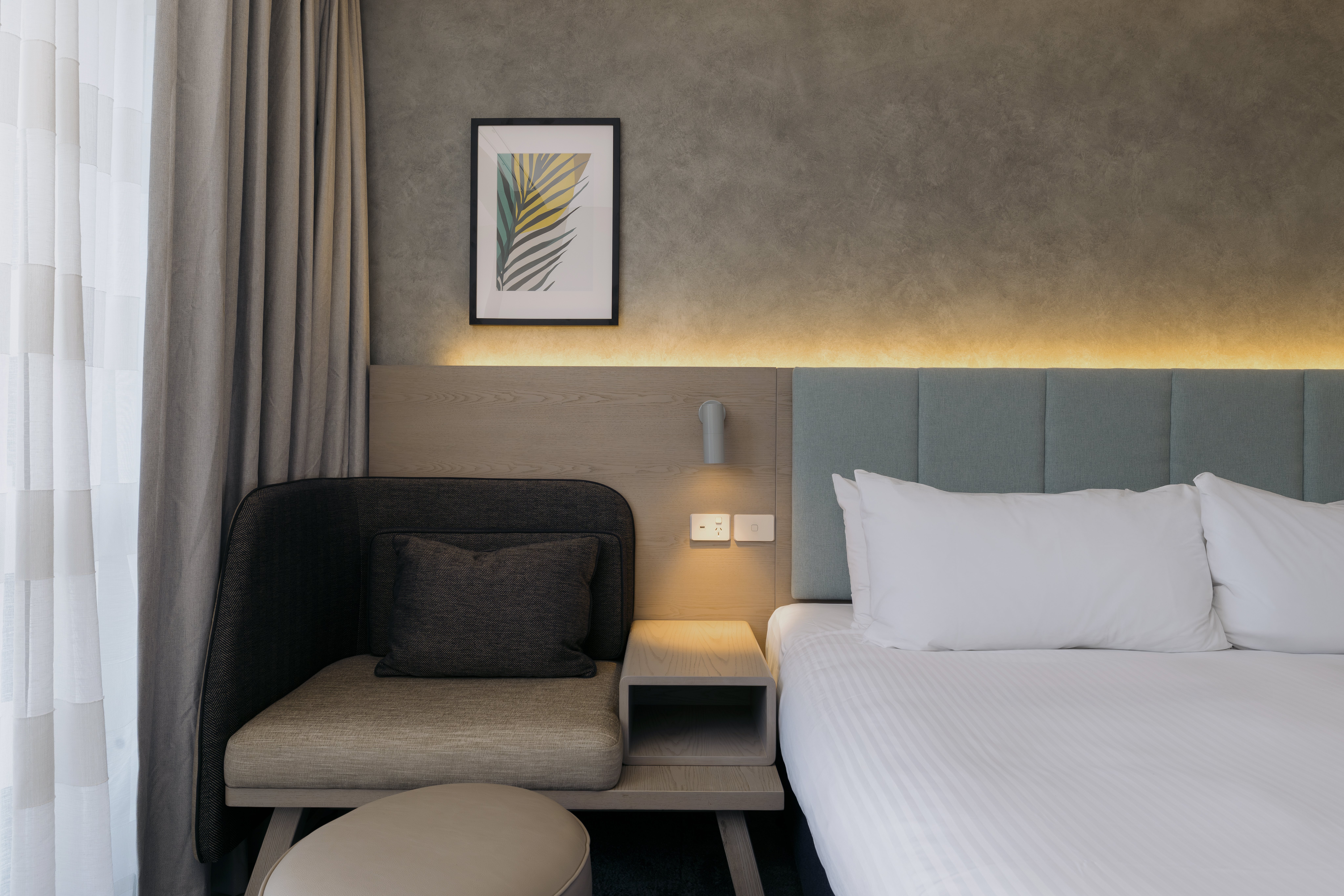 holiday inn express and suites sunshine coast an ihg hotel
