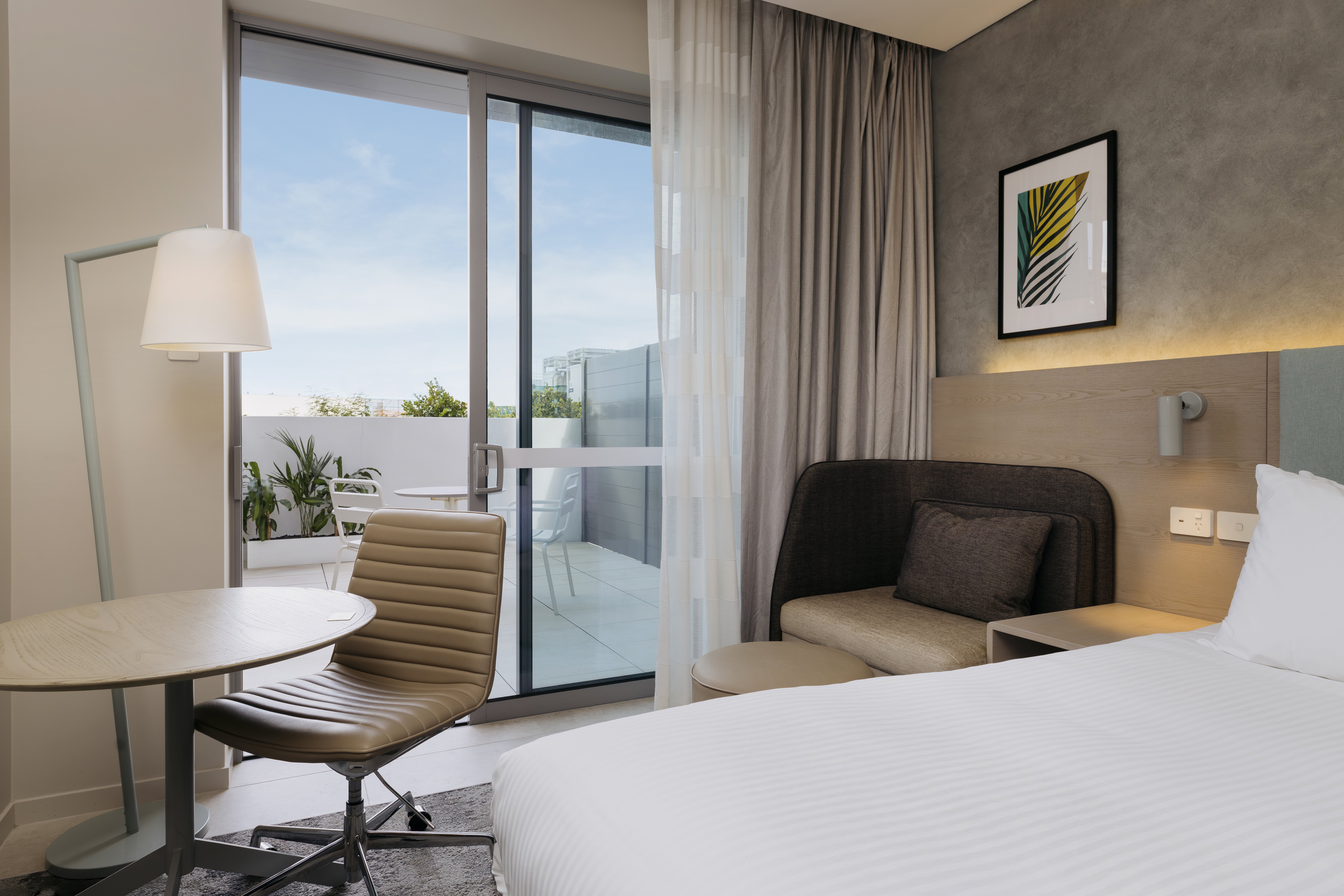 holiday inn express and suites sunshine coast an ihg hotel
