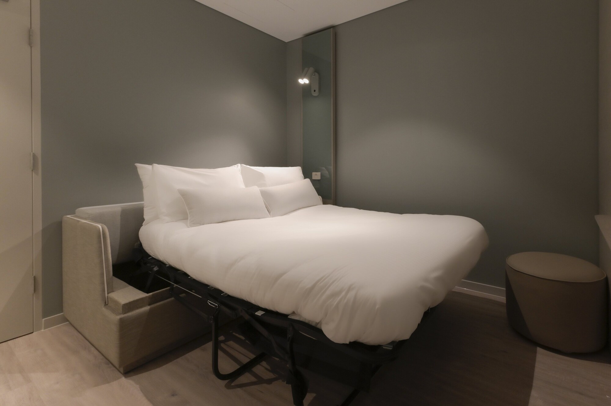holiday inn express and suites sunshine coast an ihg hotel