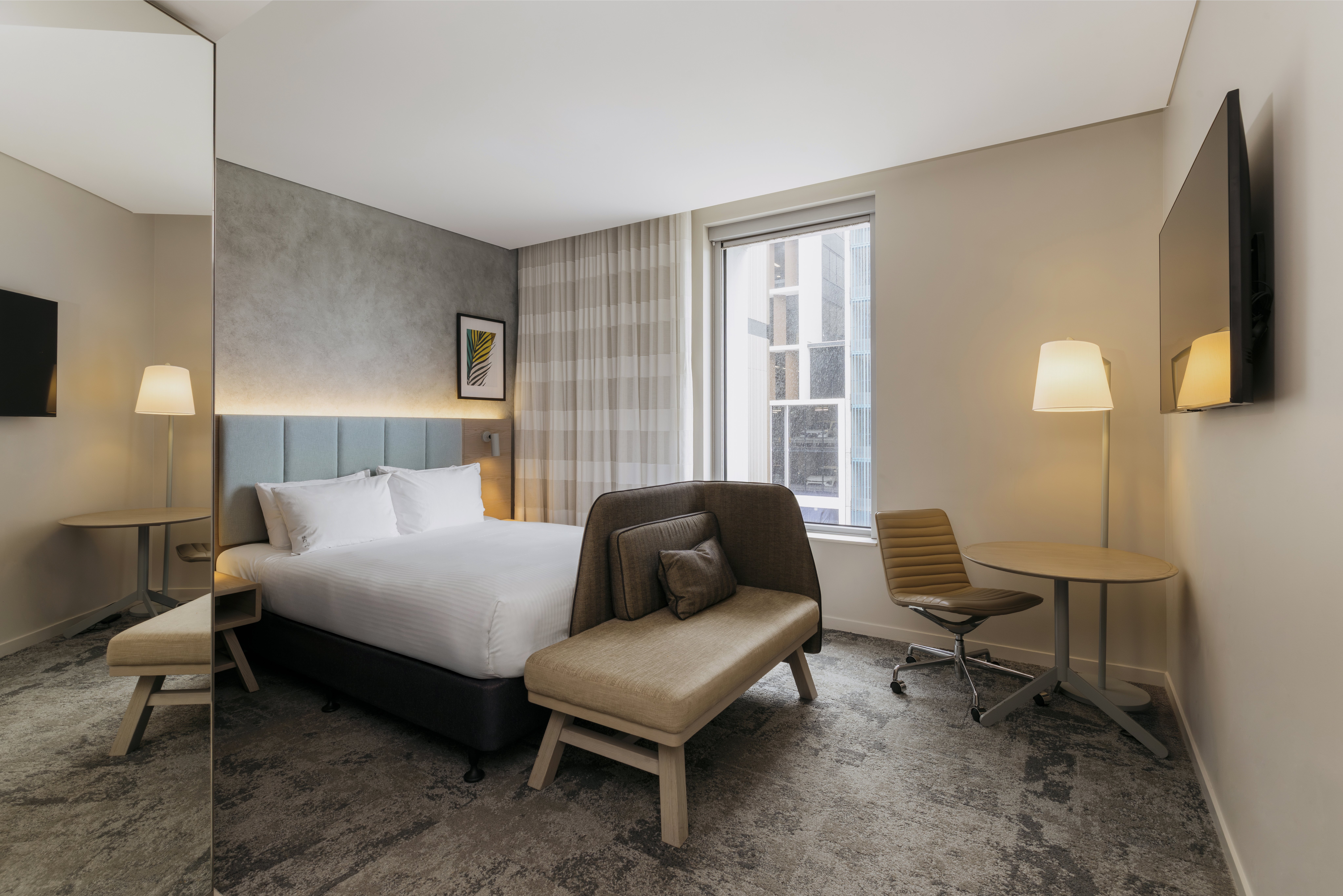 holiday inn express and suites sunshine coast an ihg hotel