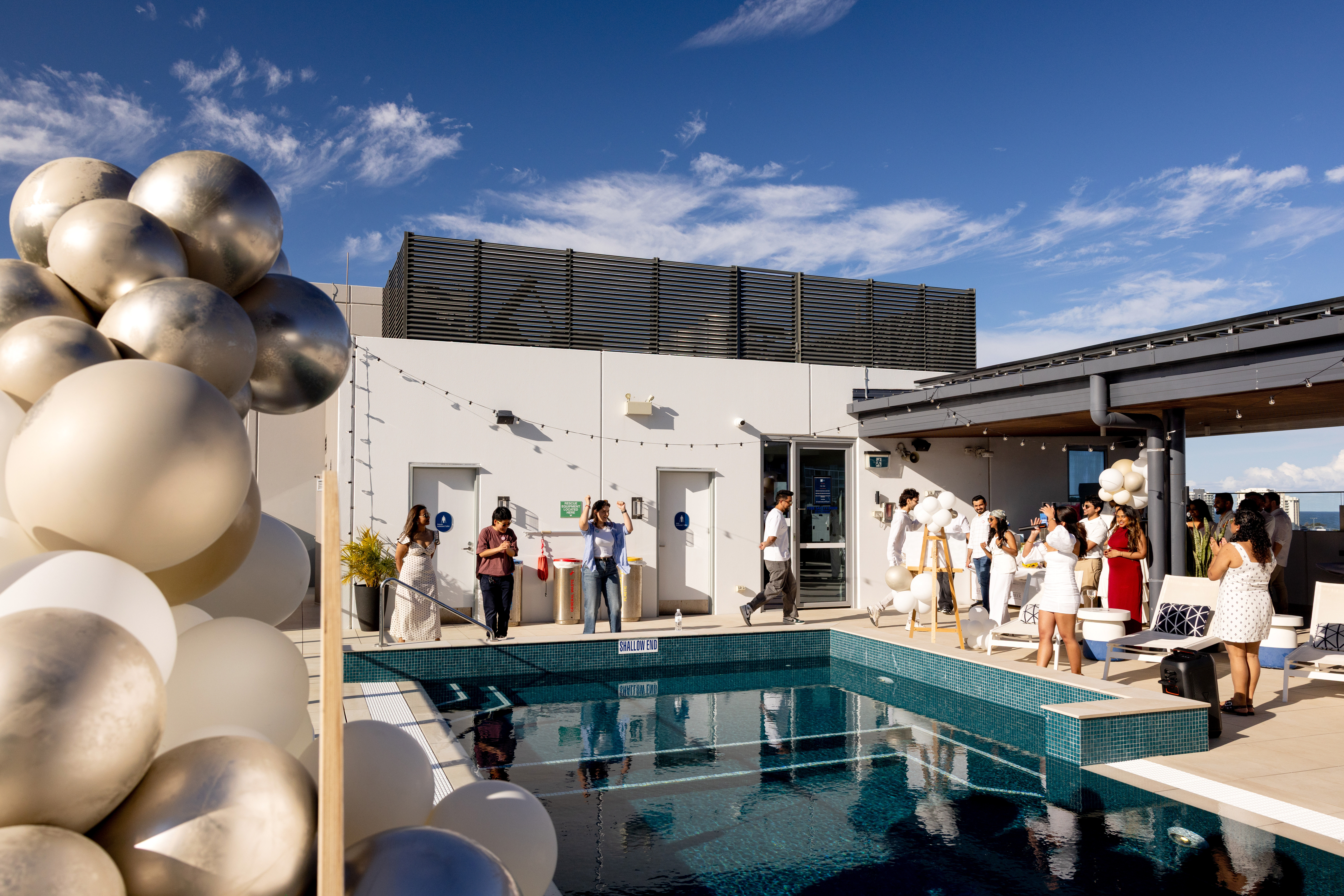 holiday inn express and suites sunshine coast an ihg hotel