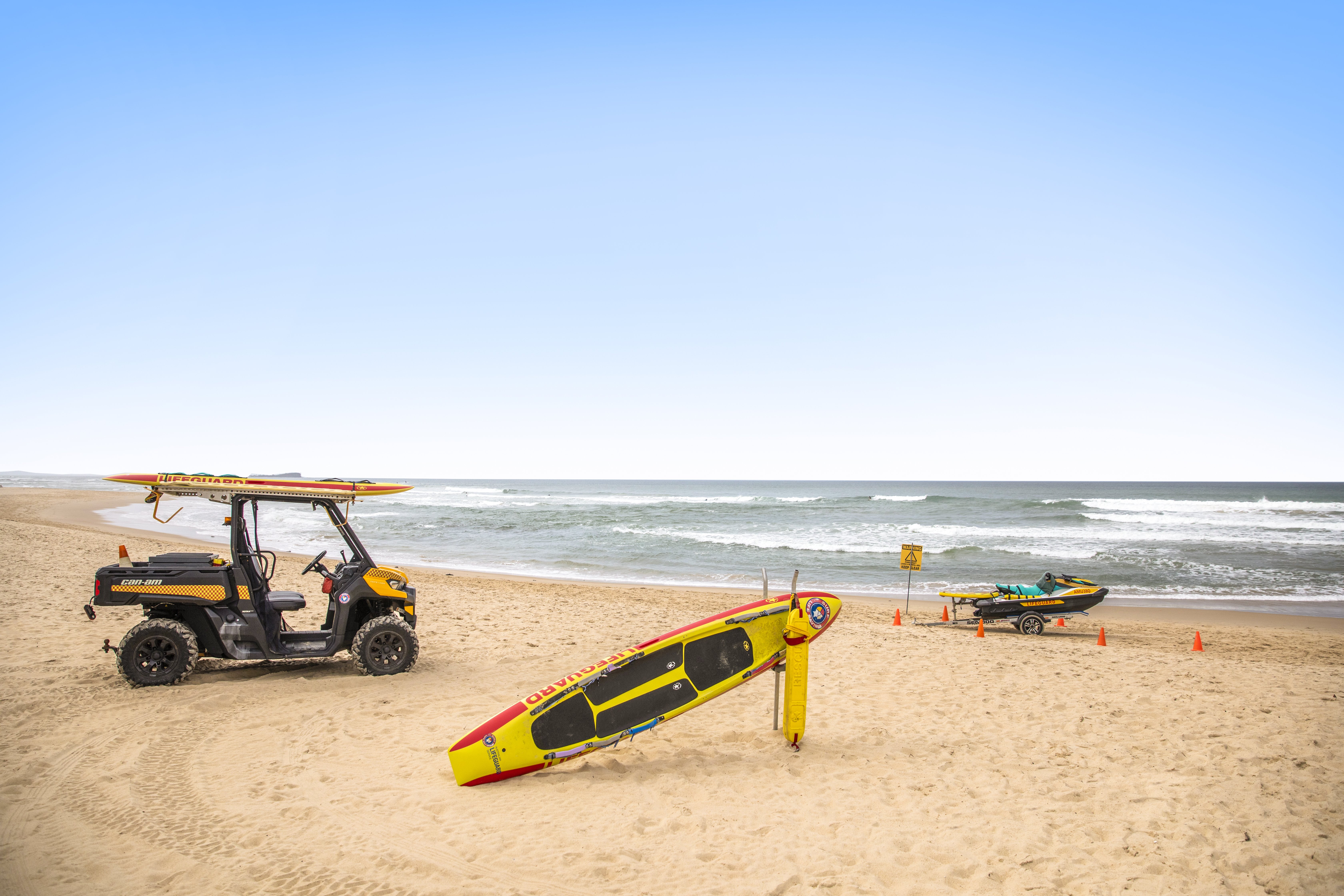 holiday inn express and suites sunshine coast an ihg hotel