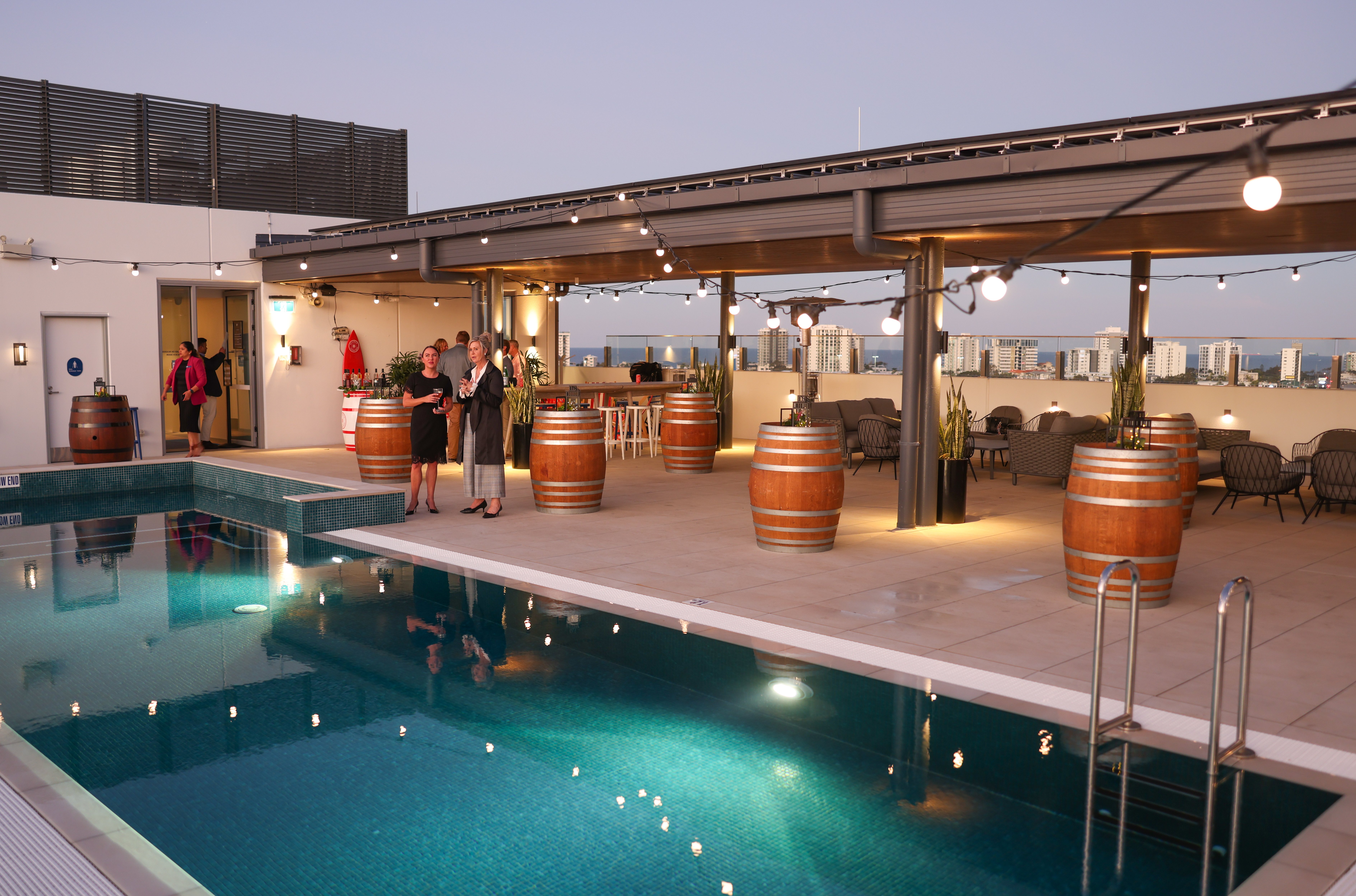 holiday inn express and suites sunshine coast an ihg hotel