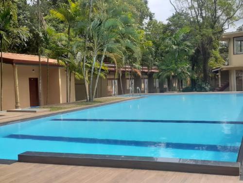 lavendish country resort