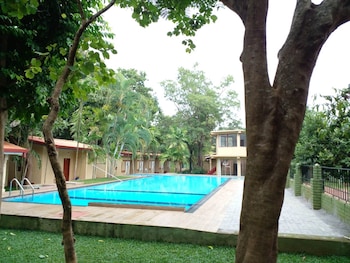 lavendish country resort
