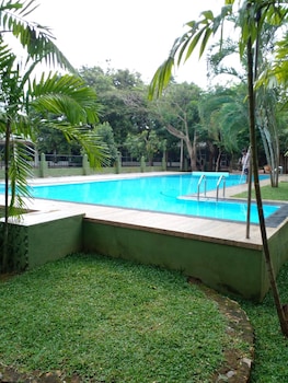 lavendish country resort