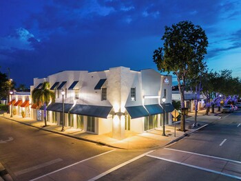the sunset inn south miami