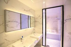 naju western hotel